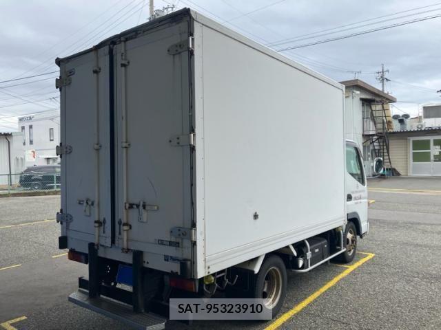 Mitsubishi CANTER GUTS 2009-09 8795453-2