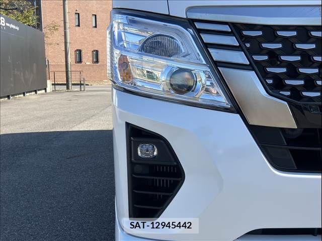 Nissan Caravan 2023-01 1353612-8