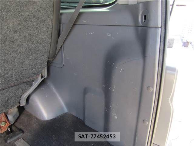 Nissan CARAVAN COACH 2004-01 922795-9