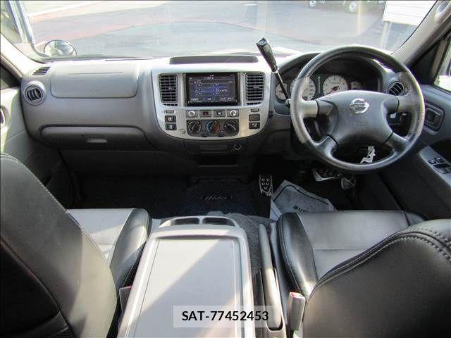 Nissan CARAVAN COACH 2004-01 922795-1