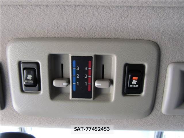 Nissan CARAVAN COACH 2004-01 922795-2