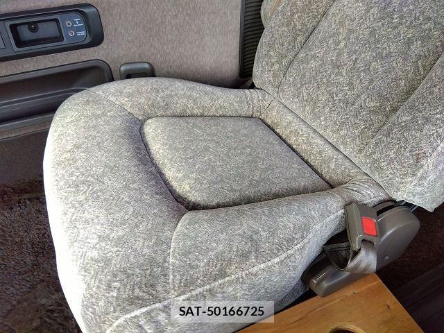 Nissan CARAVAN COACH 1995-11 1471314-21