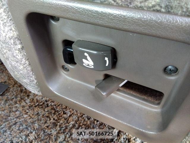 Nissan CARAVAN COACH 1995-11 1471314-24