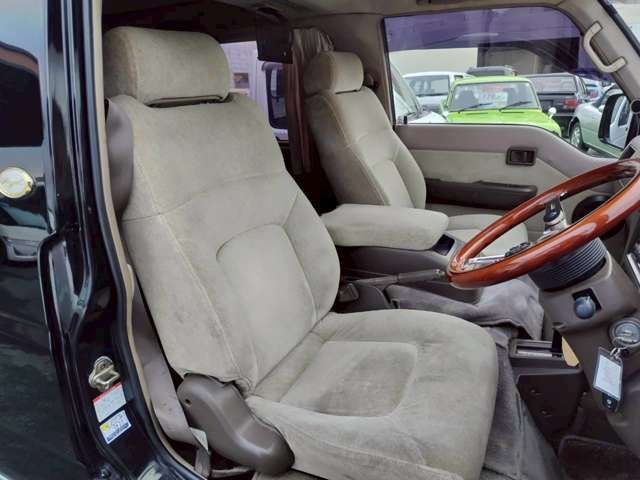 Nissan CARAVAN COACH 1994-11 1543389-9