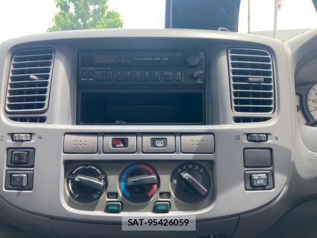 Nissan CARAVAN COACH 2003-08 7215807-13