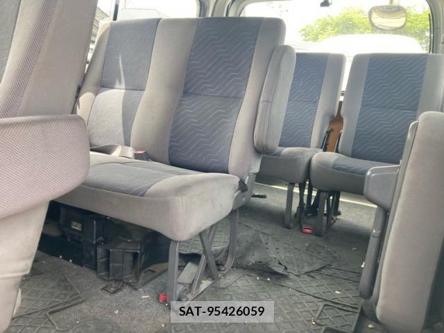 Nissan CARAVAN COACH 2003-08 7215807-23