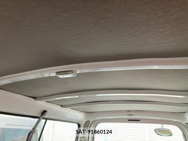 Nissan CARAVAN COACH 2004-04 7357092-20