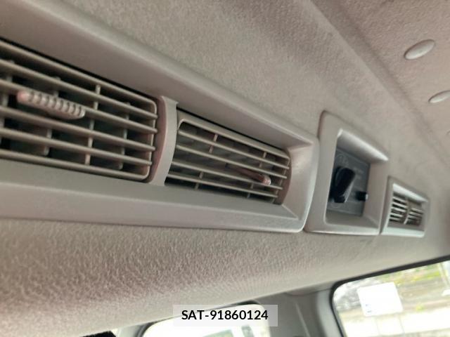 Nissan CARAVAN COACH 2004-04 7357092-21