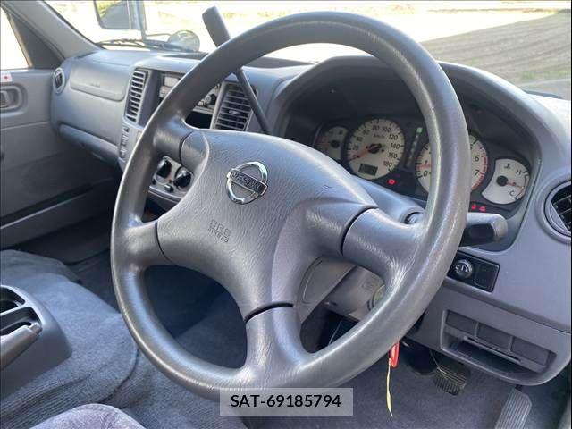 Nissan CARAVAN COACH 2003-04 7508310-18