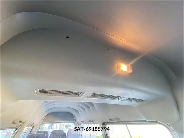Nissan CARAVAN COACH 2003-04 7508310-26