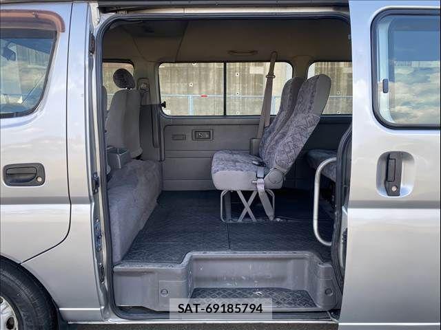 Nissan CARAVAN COACH 2003-04 7508310-29