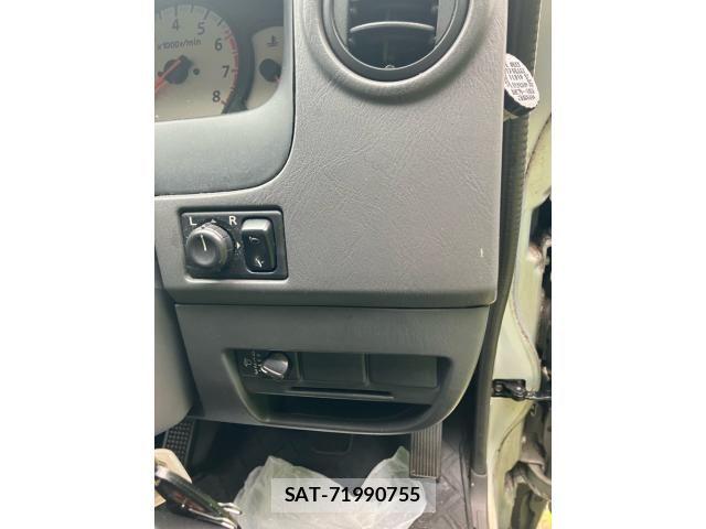 Nissan CARAVAN COACH 2006-04 7721726-12