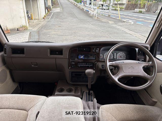 Nissan CARAVAN COACH 1995-04 7960893-1
