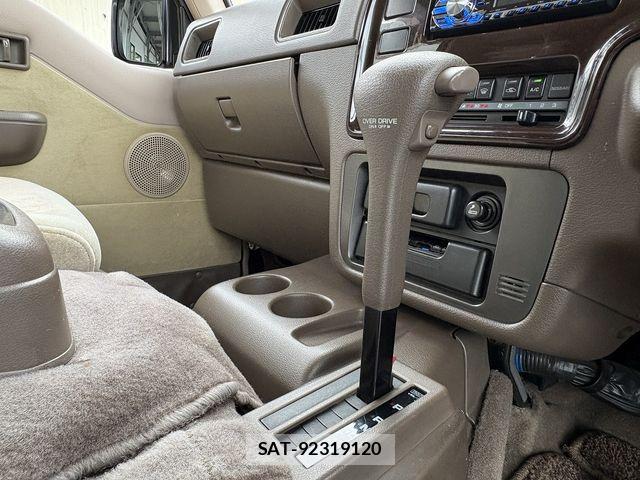 Nissan CARAVAN COACH 1995-04 7960893-23