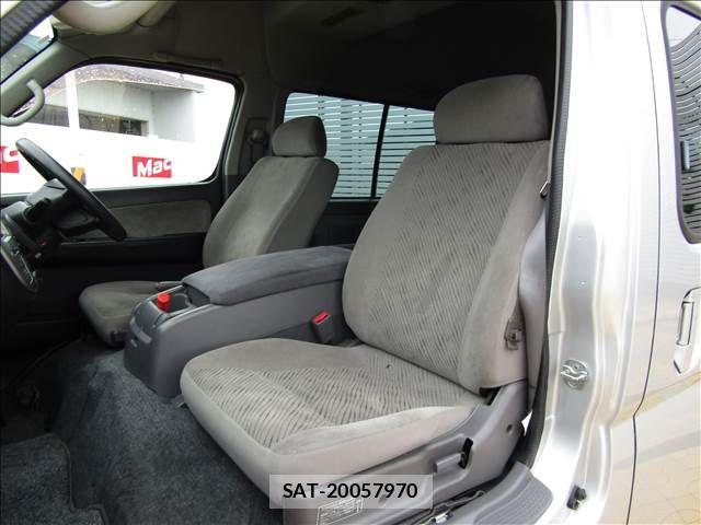 Nissan CARAVAN COACH 2011-05 8870603-15
