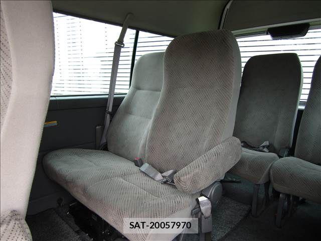 Nissan CARAVAN COACH 2011-05 8870603-18