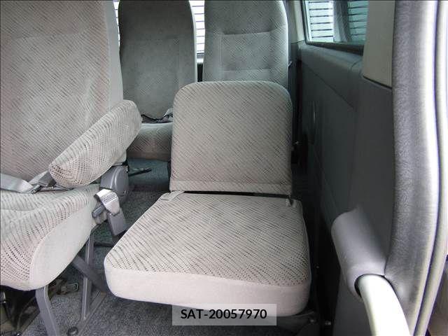 Nissan CARAVAN COACH 2011-05 8870603-19