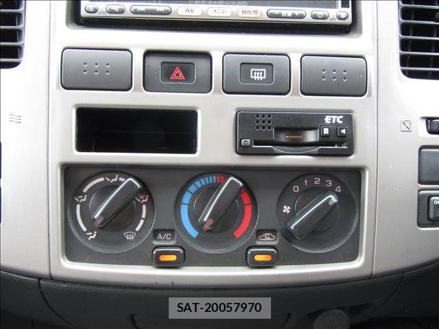 Nissan CARAVAN COACH 2011-05 8870603-8