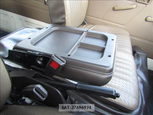 Nissan Caravan 1992-06 1071076-9