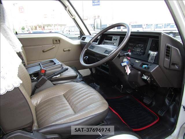 Nissan Caravan 1992-06 1071076-10