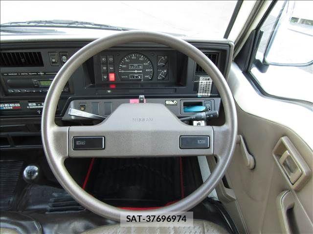 Nissan Caravan 1992-06 1071076-2