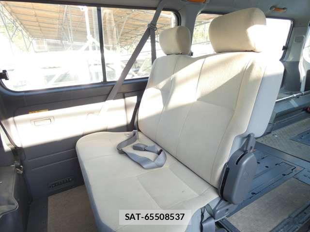 Nissan Caravan 2005-09 4751775-10