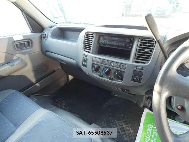 Nissan Caravan 2005-09 4751775-12