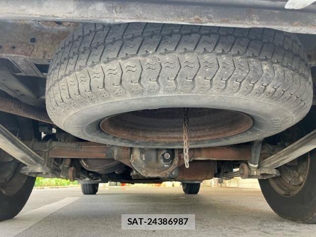 Nissan Caravan 2006-09 8098399-18