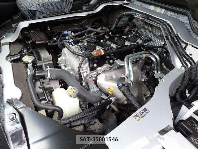 Nissan Caravan 2025-03 8879010-29