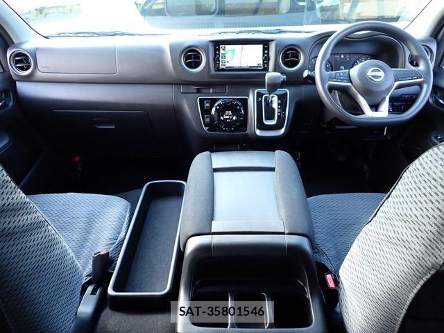 Nissan Caravan 2025-03 8879010-6