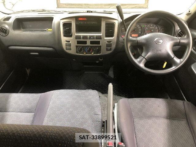Nissan Caravan 2010 1218237-5