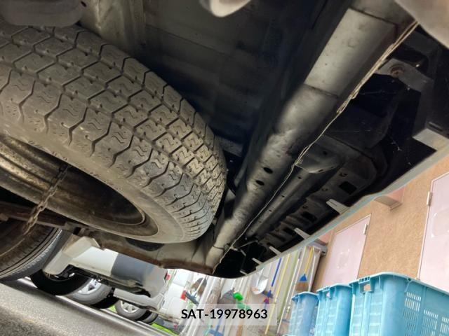 Nissan Caravan 2001-06 8335176-9
