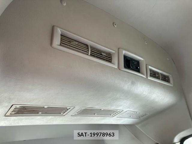Nissan Caravan 2001-06 8335176-12