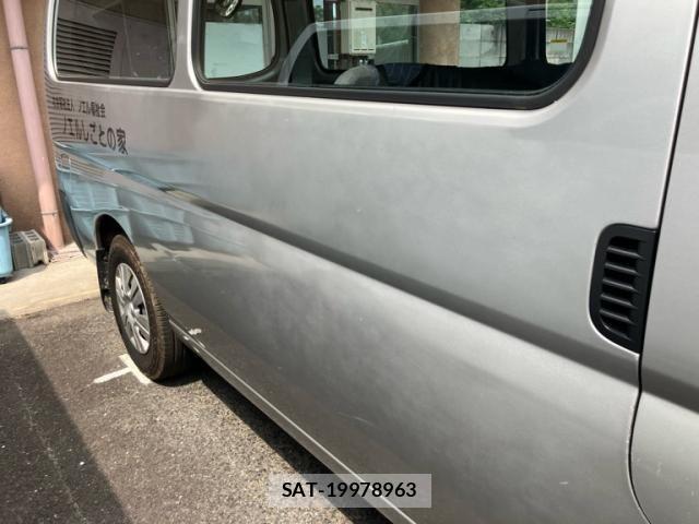 Nissan Caravan 2001-06 8335176-13