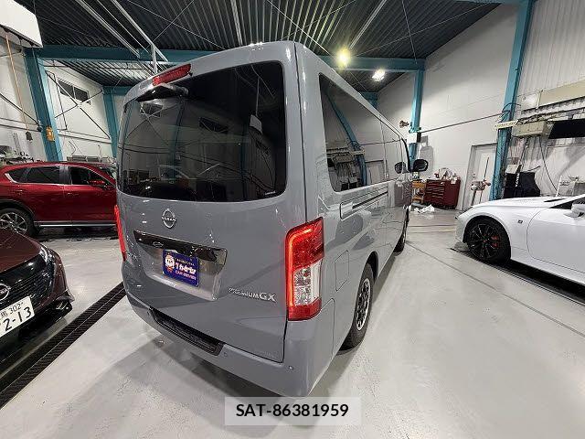 Nissan Caravan 2021-10 8879009-3