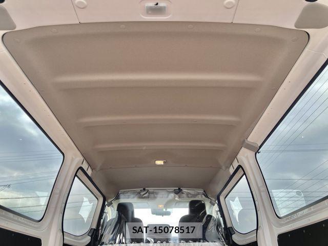 Nissan Caravan 2022-07 1411635-14