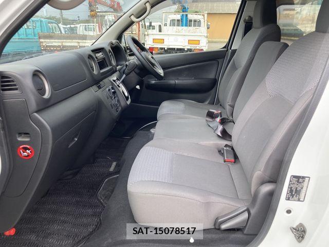 Nissan Caravan 2022-07 1411635-7