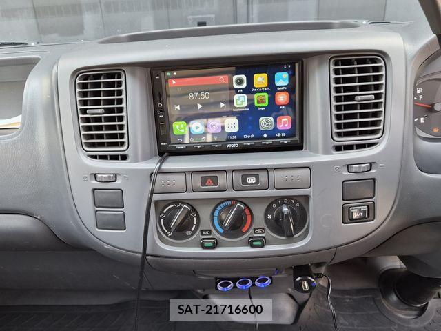 Nissan Caravan 2004-03 6670733-20