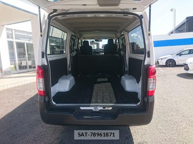 Nissan Caravan 2022-03 5861173-17