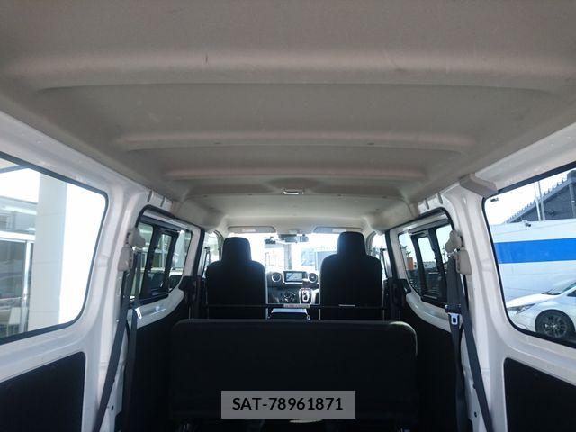 Nissan Caravan 2022-03 5861173-19