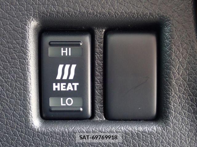 Nissan Caravan 2025-02 6670734-16