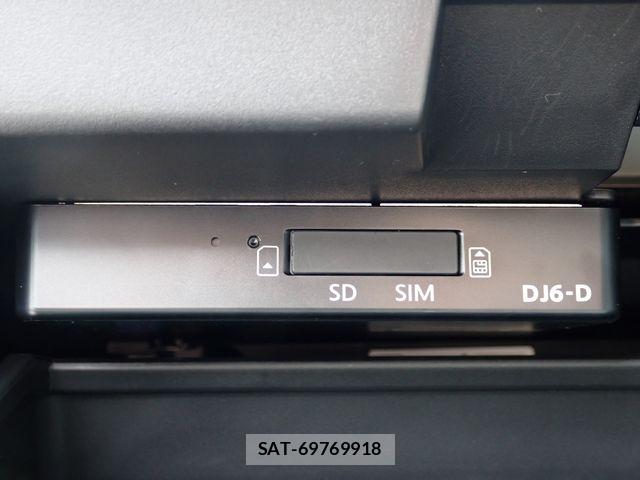 Nissan Caravan 2025-02 6670734-18
