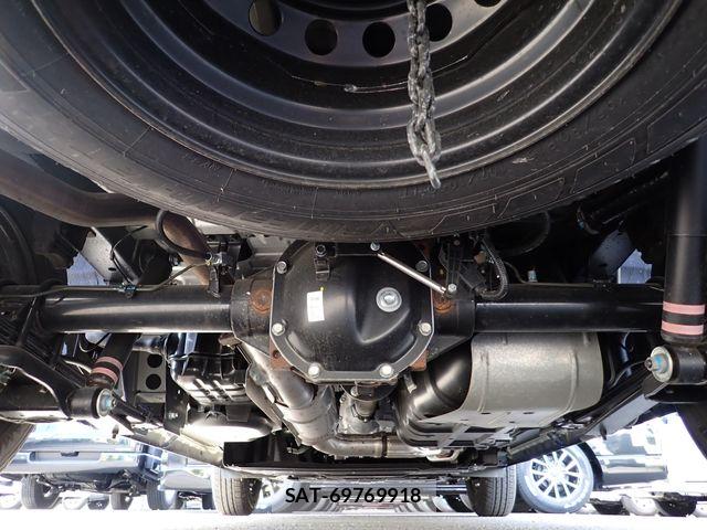 Nissan Caravan 2025-02 6670734-28