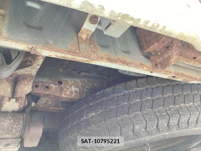 Nissan Caravan 2005-06 7326095-9