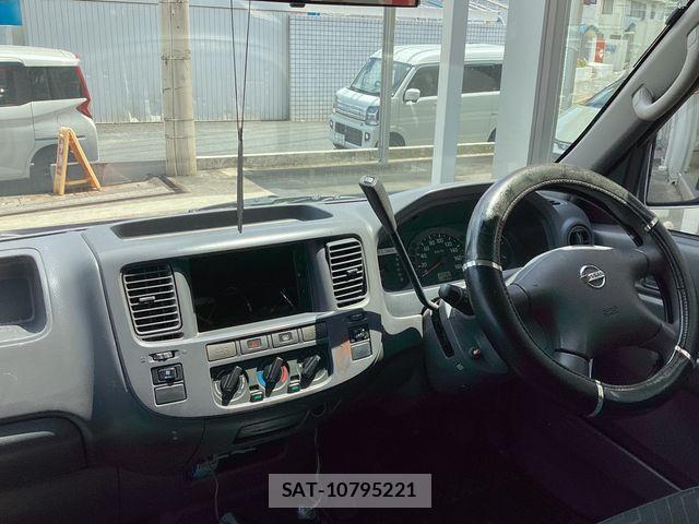 Nissan Caravan 2005-06 7326095-1