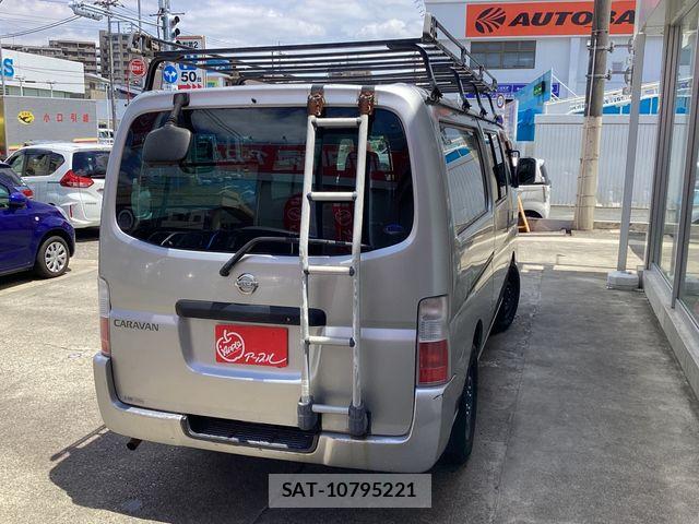 Nissan Caravan 2005-06 7326095-2