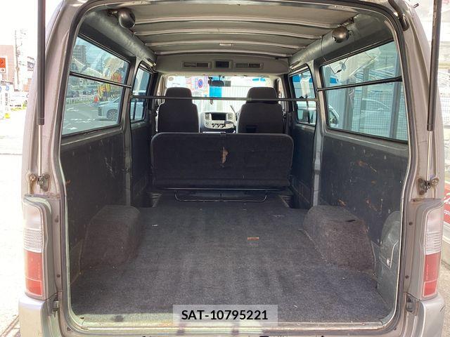 Nissan Caravan 2005-06 7326095-8