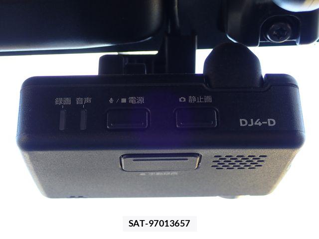 Nissan Caravan 2024-04 7615391-15