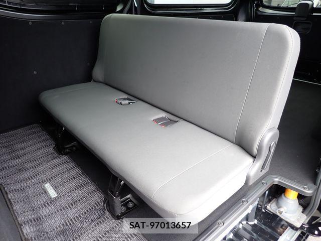 Nissan Caravan 2024-04 7615391-24