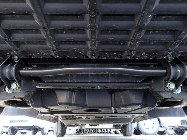 Nissan Caravan 2024-04 7615391-27